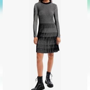 NWT Desigual. Black and white long sleeve strechy dress Size Large